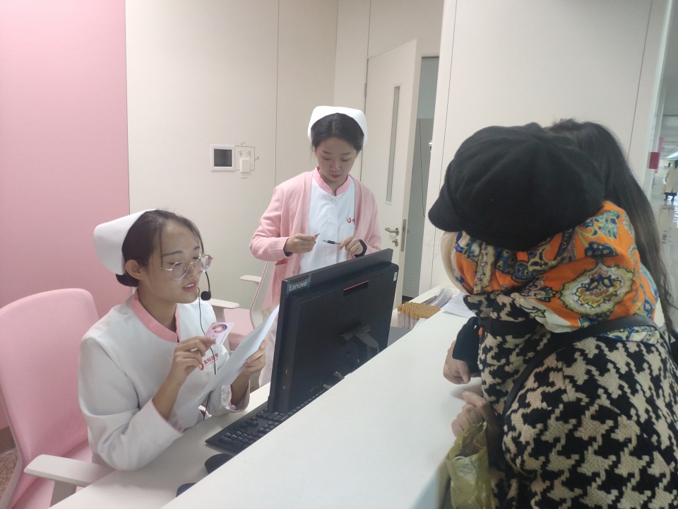 【一點(diǎn)資訊】健康陜西報(bào)道—公益在路上，西安國際醫(yī)學(xué)中心醫(yī)院腫瘤免費(fèi)篩查行動溫暖人心