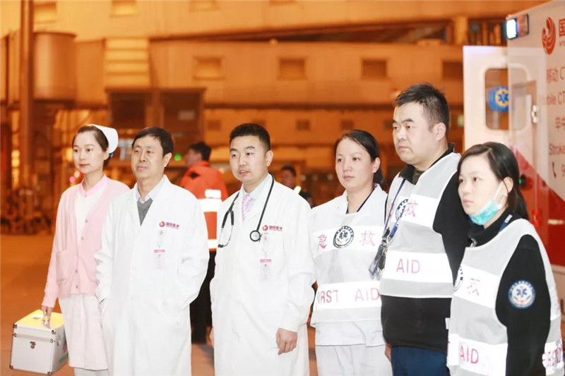 跨國(guó)救援，我們?cè)谖靼步幽丶?