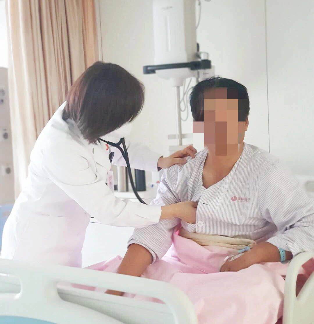 這種胸悶、胸痛要注意！你該去做這項(xiàng)檢查