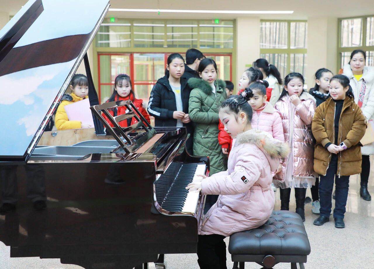 暖心！“小演奏家”走進西安國際醫(yī)學中心醫(yī)院——“寒假健康教育公益行”研學活動之二