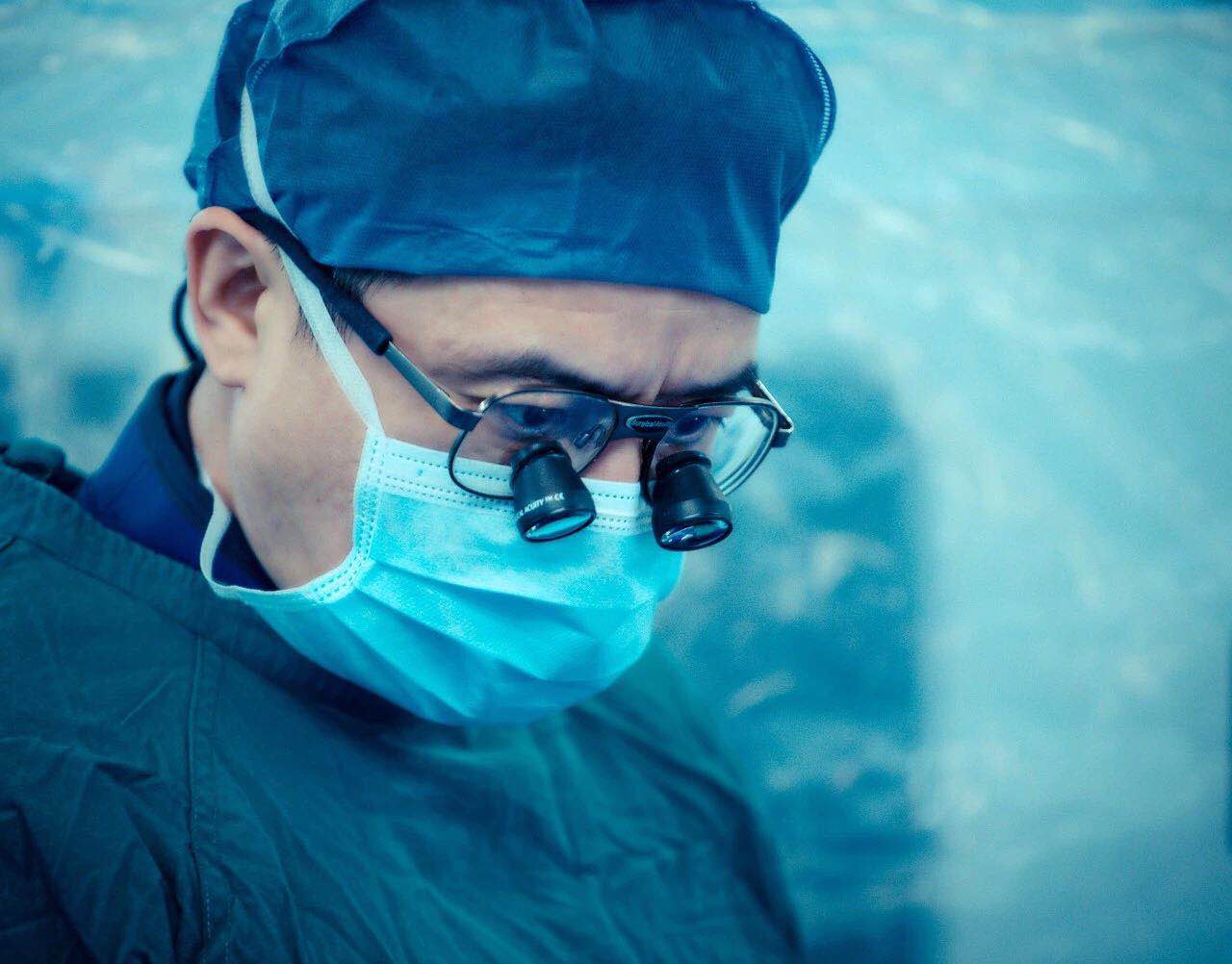 微創(chuàng)！微創(chuàng)！我院第一例經(jīng)導(dǎo)管主動(dòng)脈瓣膜植入術(shù)成功