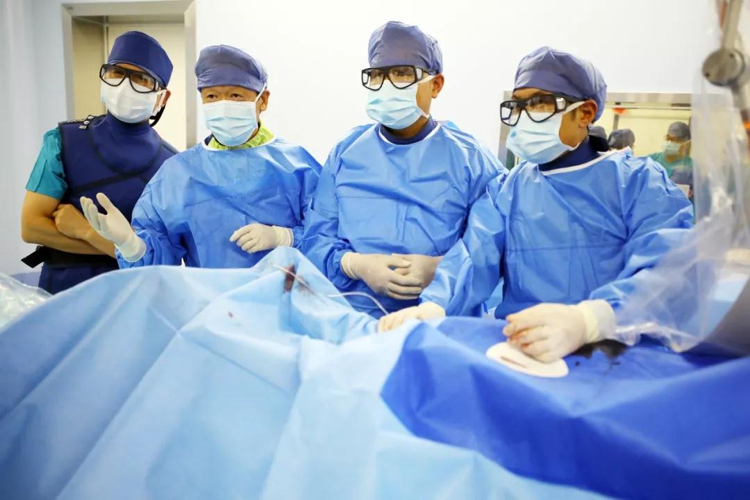 健康時報—專訪|我不是醫(yī)神，我只是個有愛心的醫(yī)生！