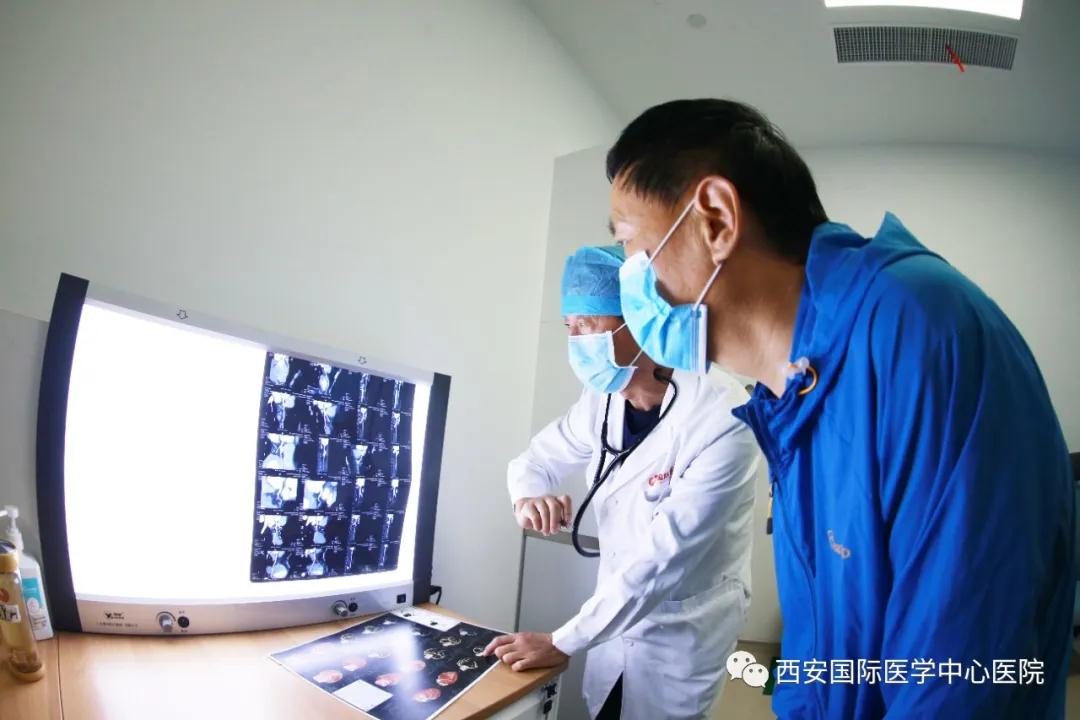 原點新聞—我不是醫(yī)神，我只是個有愛心的醫(yī)生！