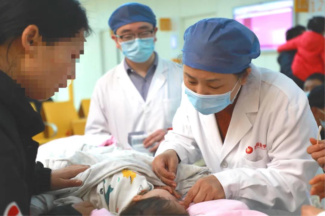 小兒高熱暈厥，這個穴位一針見效！