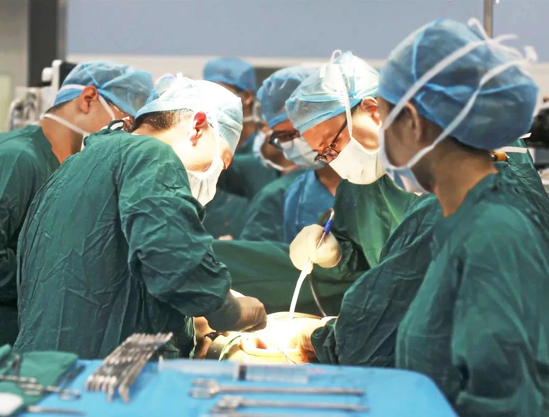 60歲女性，腹圍持續(xù)增大似懷孕10月，原因究竟為何？