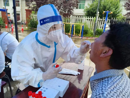 暴風雨中，她們做疫情防控前線的“排雷兵”