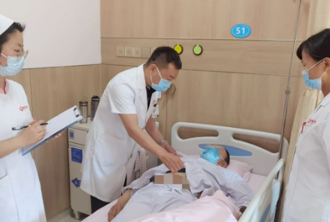 險！胸痛查出體內(nèi)的“不定時炸彈” 醫(yī)生妙手成功“拆彈”