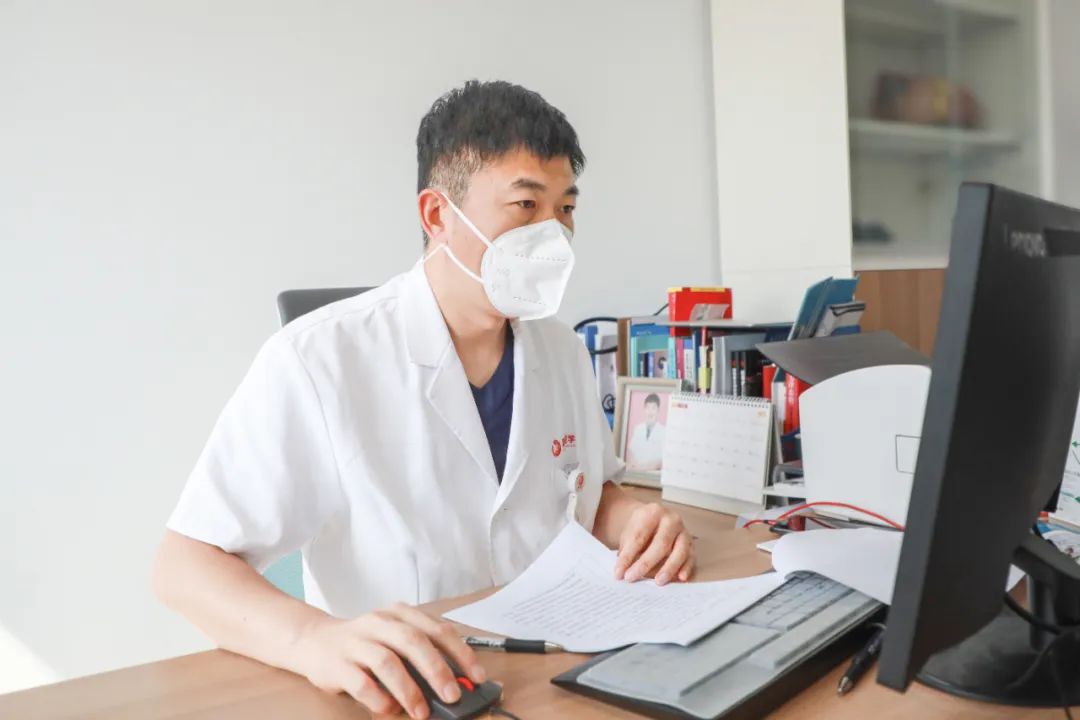 心內(nèi)科陳效安醫(yī)生連線陜西臺《閃耀三秦》，暢談醫(yī)生成長之路