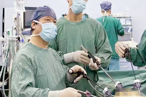 68cm橡膠水管吞入腹中！我院普外科腹腔鏡微創(chuàng)手術(shù)緊急施救！