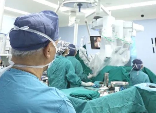 “Very good!”ISGE國(guó)際專(zhuān)家觀(guān)摩婦科醫(yī)院機(jī)器人手術(shù)，并給予高度評(píng)價(jià)