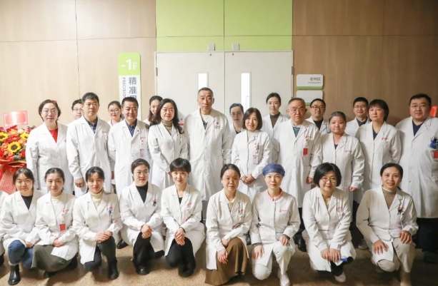 為患者制定個體化用藥方案!西安國際醫(yī)學(xué)中心醫(yī)院精準(zhǔn)用藥檢測實驗室運行