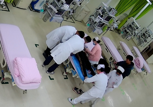 頭、胸、脾、骨……多處損傷 多學(xué)科聯(lián)合完成“生命接力”