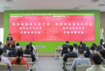 參觀踐學助力成長 校院攜手選育人才