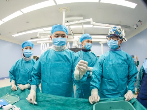 高血壓微創(chuàng)介入診療取得突破！我院成功實(shí)施經(jīng)皮腎動(dòng)脈去交感神經(jīng)術(shù)