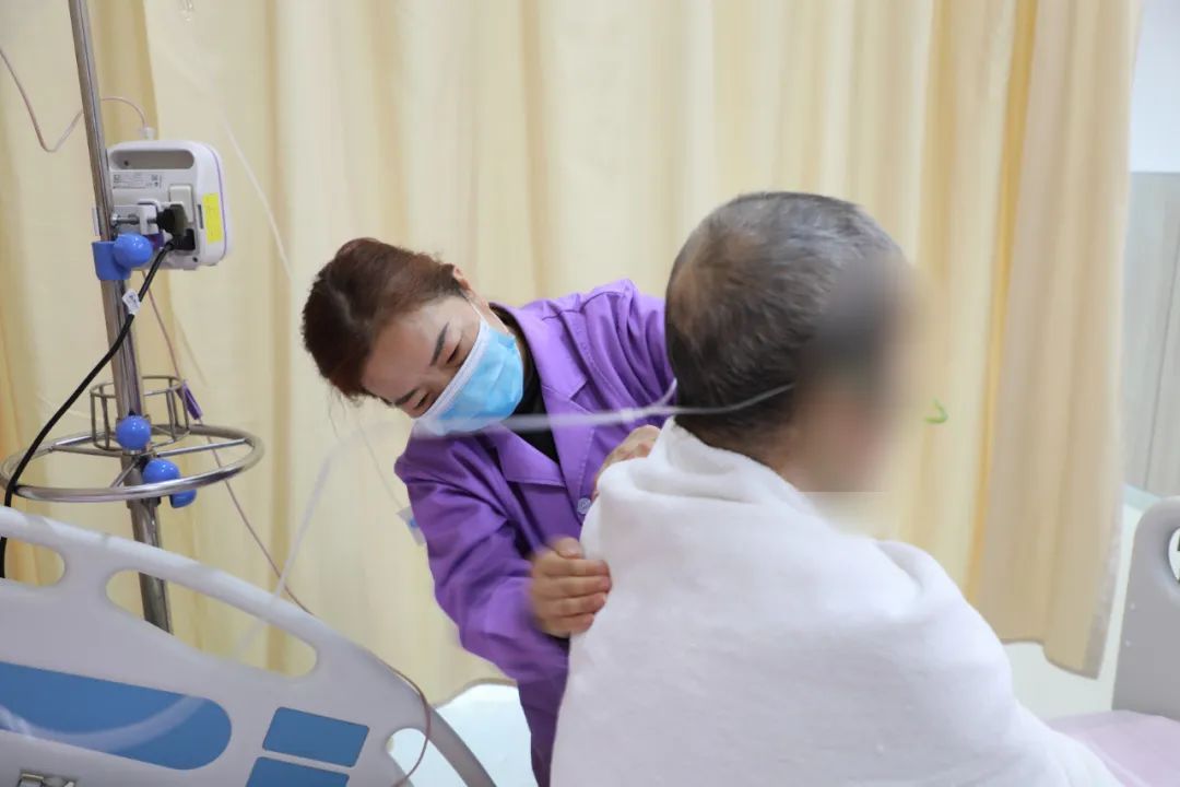 我院“無陪護(hù)”病房暖心啟用 讓患者安心、家屬放心